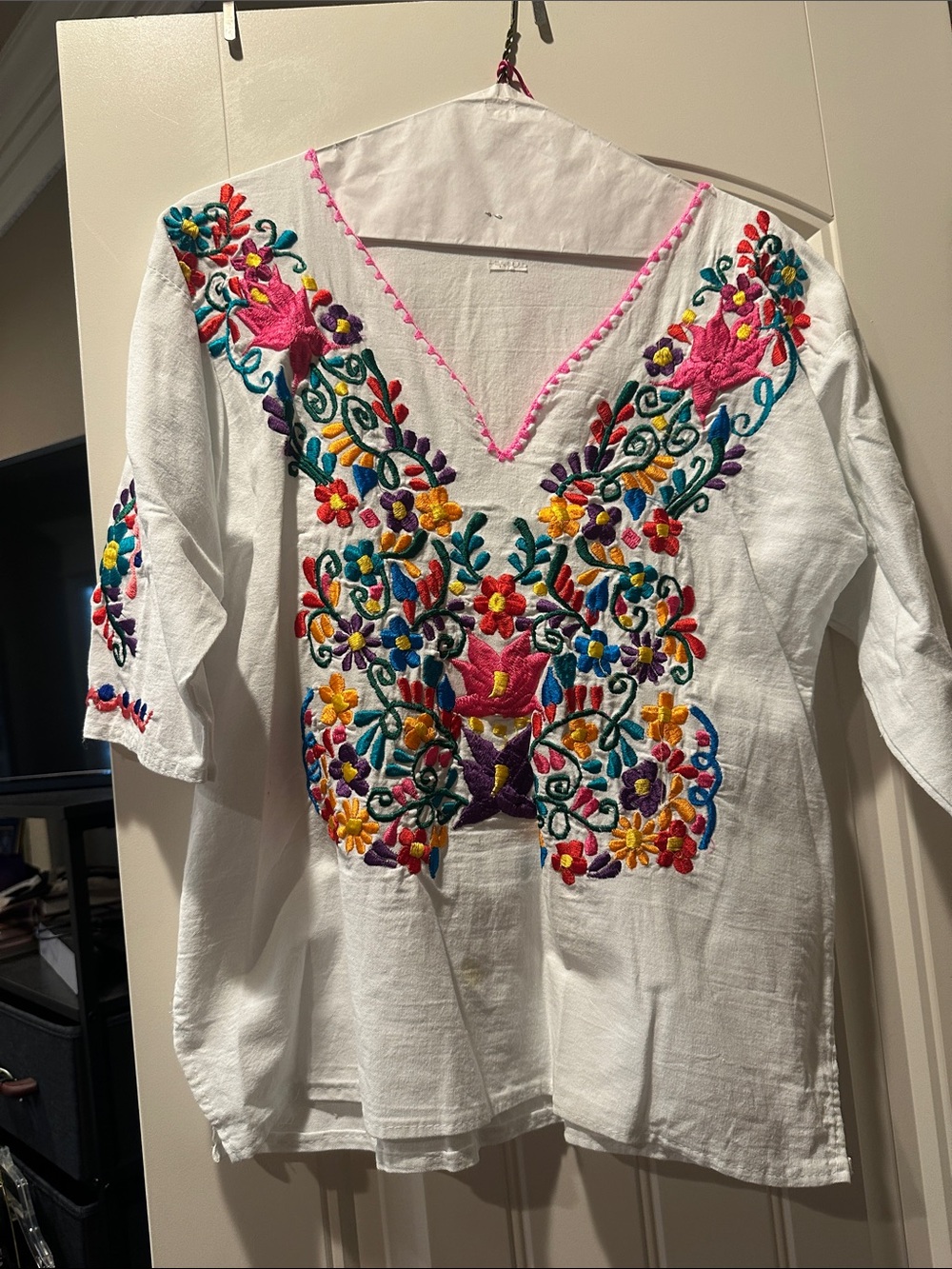 Source Unknown White Cotton Tunic with Multicolor Floral Embroidery